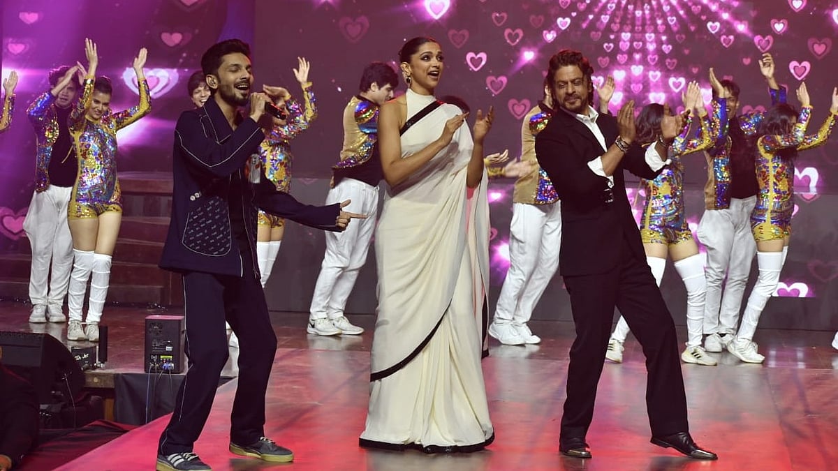 <div class="paragraphs"><p>Deepika and SRK at Jawan. </p></div>