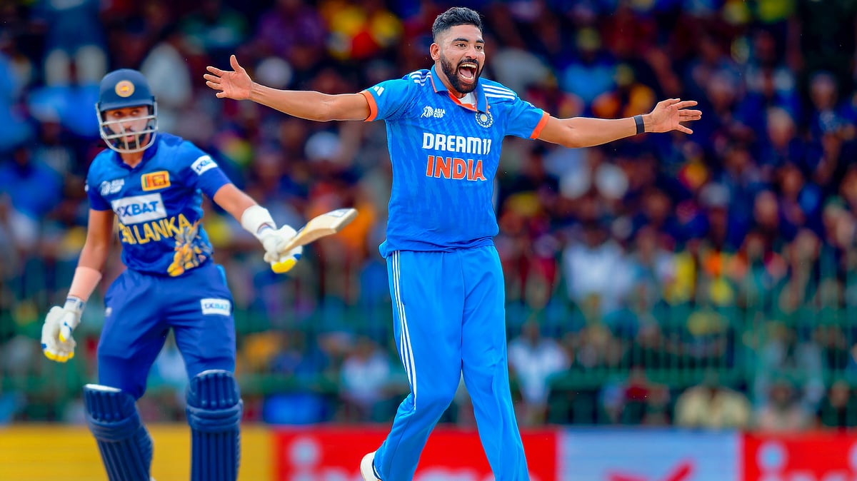 <div class="paragraphs"><p>Live updates of India vs Sri Lanka Asia Cup 2023 Today’s Final Match</p></div>