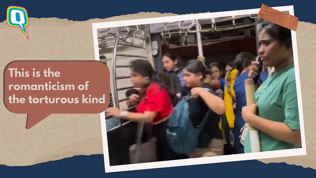 <div class="paragraphs"><p>Viral Video of Women Boarding Mumbai Local Ignites Chatter Online</p></div>