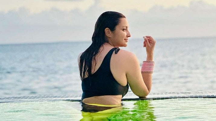 <div class="paragraphs"><p>Parineeti Chopra Shares Pics From Maldives Trip</p></div>