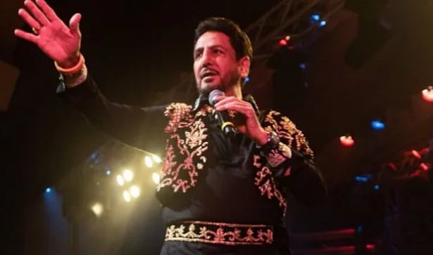 <div class="paragraphs"><p>Amid India-Canada Diplomatic Row, Singer Gurdas Maan Cancels Shows in Canada</p></div>