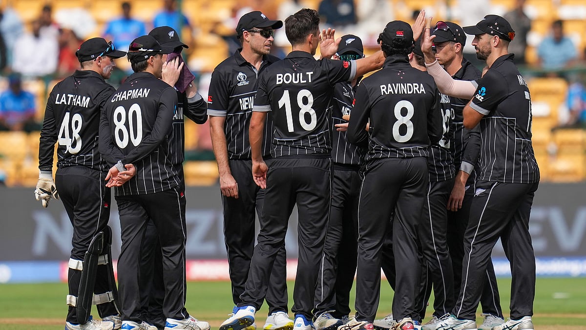 <div class="paragraphs"><p>ICC World Cup 2023: New Zealand beat Sri Lanka by 5 wickets at M. Chinnaswamy Stadium in Bengaluru, Thursday, Nov. 9, 2023.</p></div>