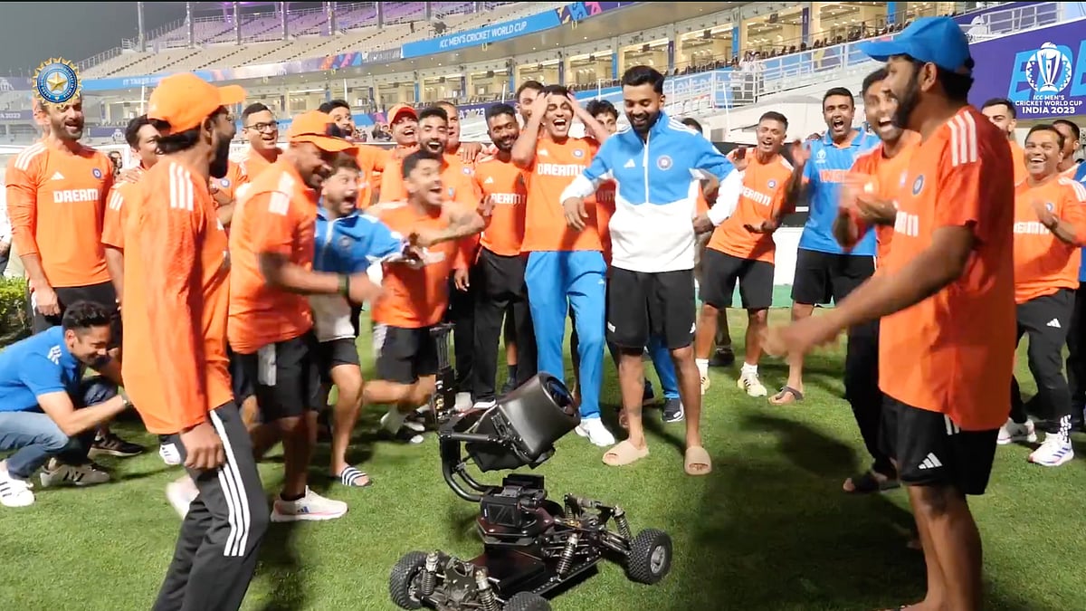 <div class="paragraphs"><p>Indian skipper Rohit Sharma won the team's internal award for the best fielder in the World Cup match vs South Africa.</p></div>
