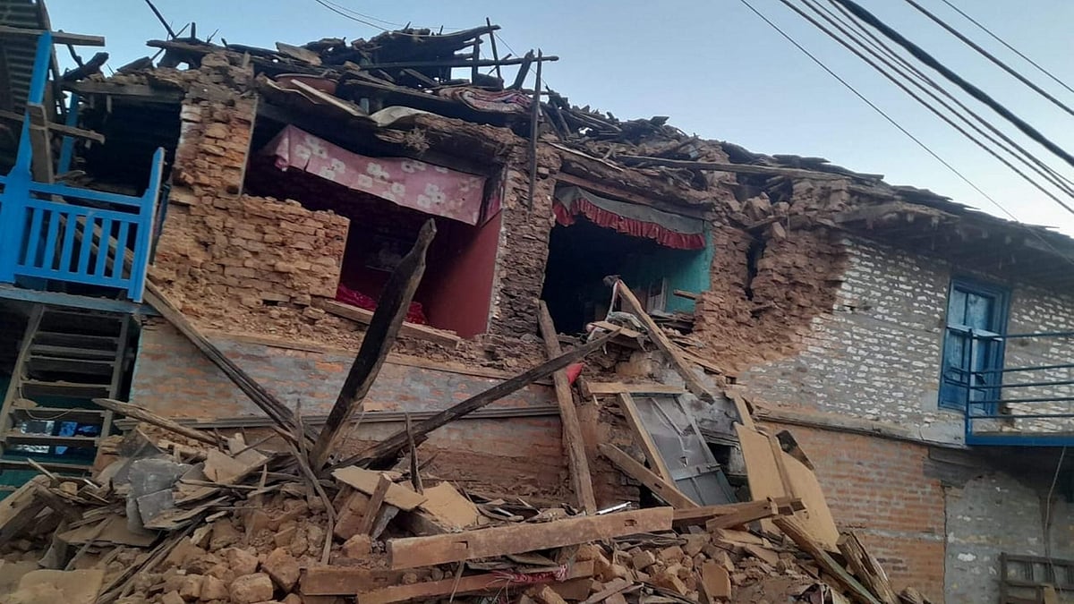 <div class="paragraphs"><p>Locals outside their houses after its collapse following a 6.4 magnitude earthquake, that killed at least 133 people and injured several others in Nepal's Jajarkot on Friday night, 3 November.</p></div>