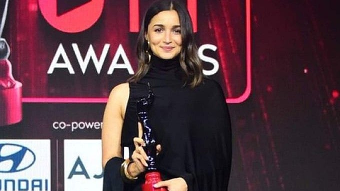 <div class="paragraphs"><p>Alia Bhatt won big for Filmfare OTT Awards.&nbsp;</p></div>