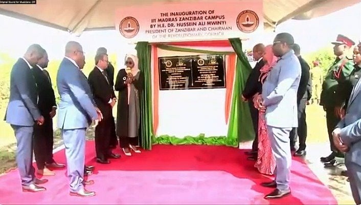 <div class="paragraphs"><p>(IIT Madras) has become the first Indian Institute of Technology to set up an international campus.</p></div>