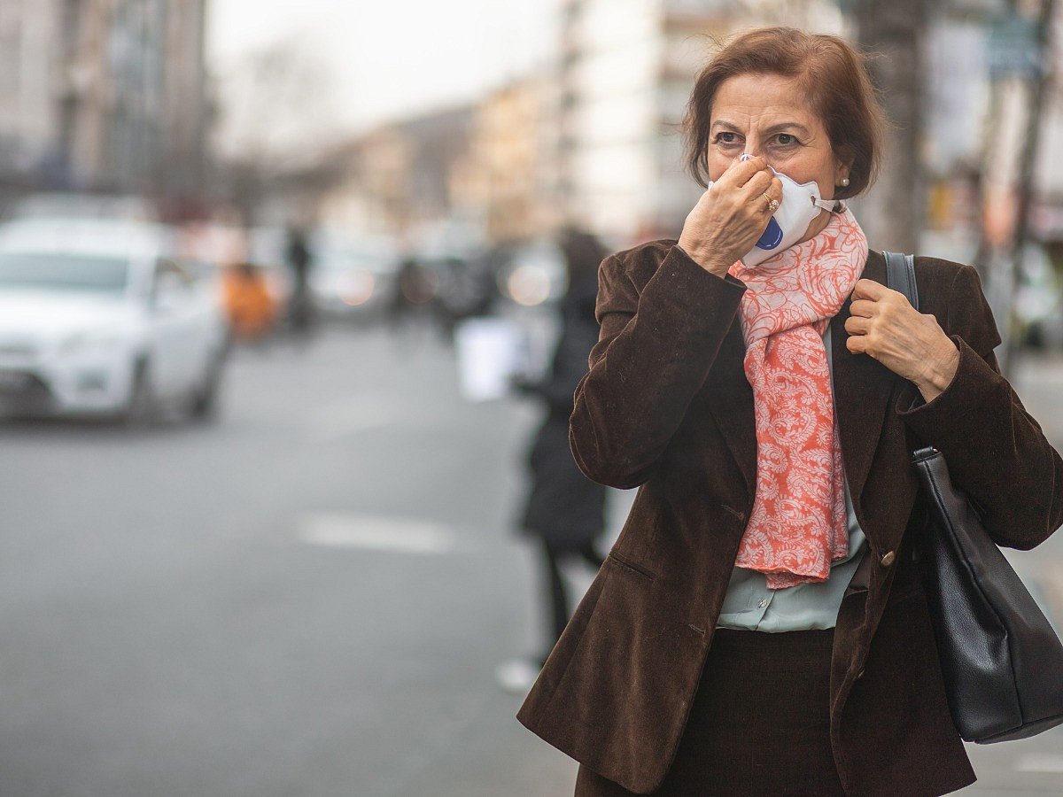 <div class="paragraphs"><p>Tips to follow during poor air quality</p></div>