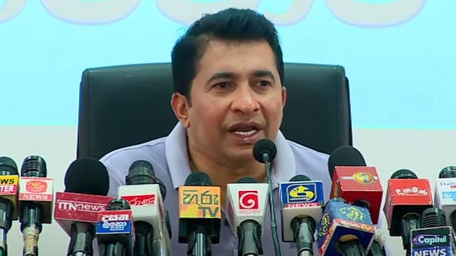 <div class="paragraphs"><p>Roshan Ranasinghe</p></div>
