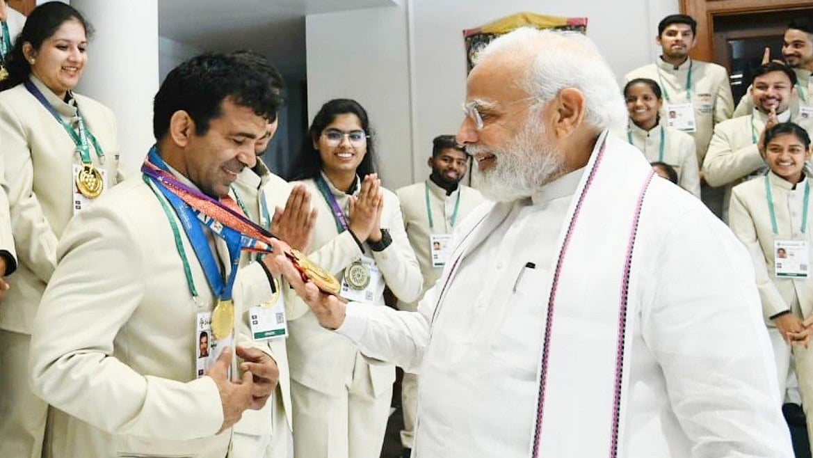 <div class="paragraphs"><p>2005 Summer Deaflympics gold medallist Virender Singh Yadav has said he will also be returning his Padma Shri in protest of Sanjay Singh's elected as WFI president.</p></div>