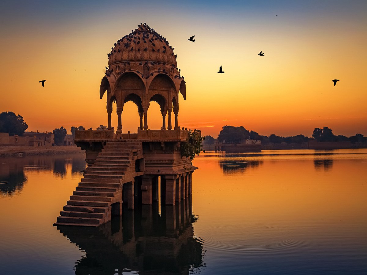 <div class="paragraphs"><p>Top 10 Holiday Destinations in India.</p></div>