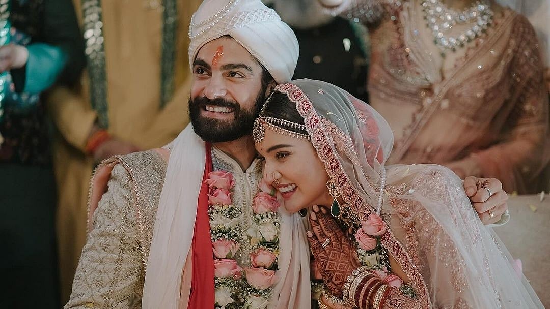<div class="paragraphs"><p>Dancer-Actor Mukti Mohan Ties the Knot With 'Animal' Actor Kunal Thakur</p></div>