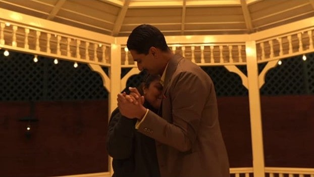 <div class="paragraphs"><p>Vicky Kaushal wishes Meghna Gulzar on her birthday.</p></div>