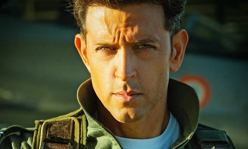 <div class="paragraphs"><p>Hrithik Roshan Unveils First Look From Action Film 'Fighter'</p></div>