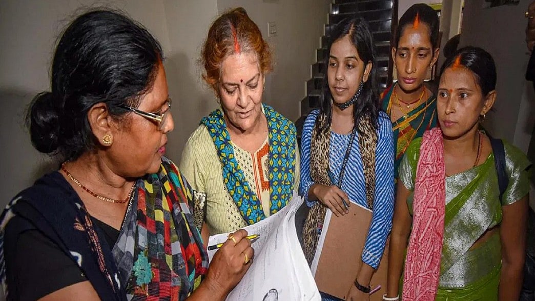 <div class="paragraphs"><p>In this article, we focus on the share of different <em>jatis</em> in the four types of work activities classified by the Bihar government.</p></div>