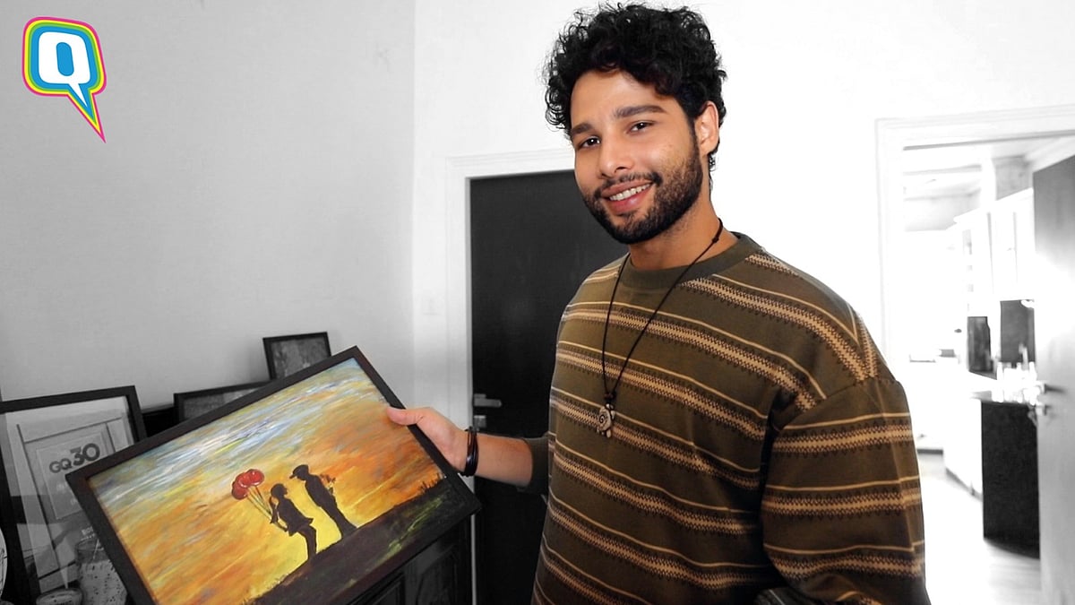 <div class="paragraphs"><p>Siddhant Chaturvedi gives us a tour of him home.</p></div>