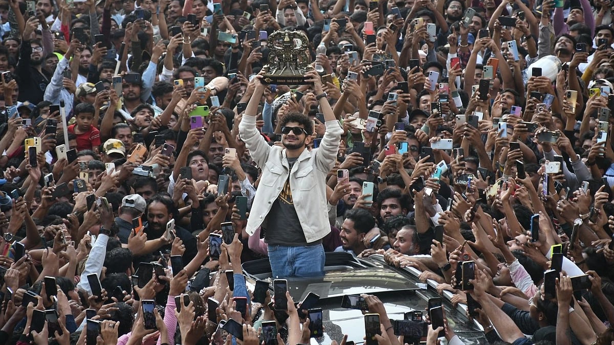 <div class="paragraphs"><p>Munawar Faruqui Gets a Rousing Welcome in Mumbai After Bigg Boss 17 Win.</p></div>