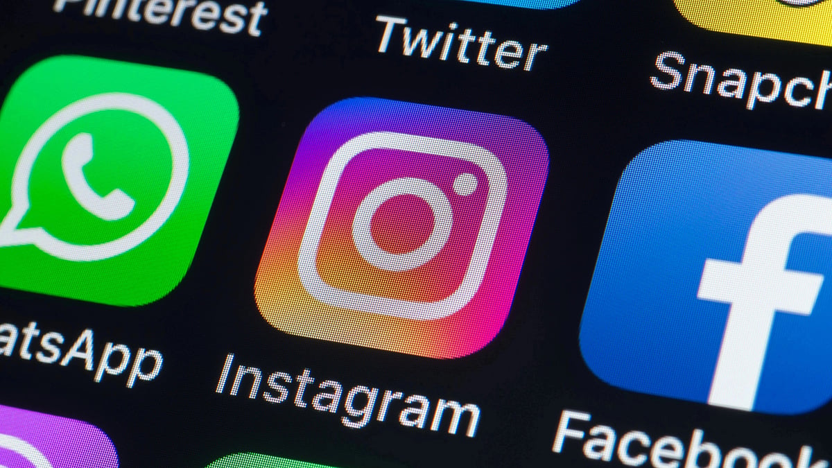<div class="paragraphs"><p>WhatsApp is working on a theme colour feature for iOS beta users.</p></div>