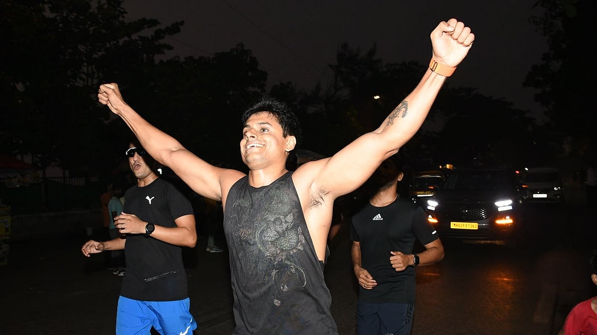 <div class="paragraphs"><p>Nupur Shikhare jogged from Santa Cruz to Bandra to reach his wedding venue to marry Aamir Khan's daughter Ira Khan. </p></div>