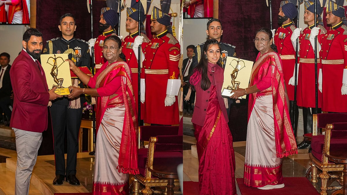 <div class="paragraphs"><p>New Delhi: President Droupadi Murmu presents Arjuna Award to cricketer Mohammed Shami and para-archer Sheetal Devi during the National Sports and Adventure Awards 2023 at the Rashtrapati Bhavan, in New Delhi, Tuesday, Jan. 9, 2024.</p></div>