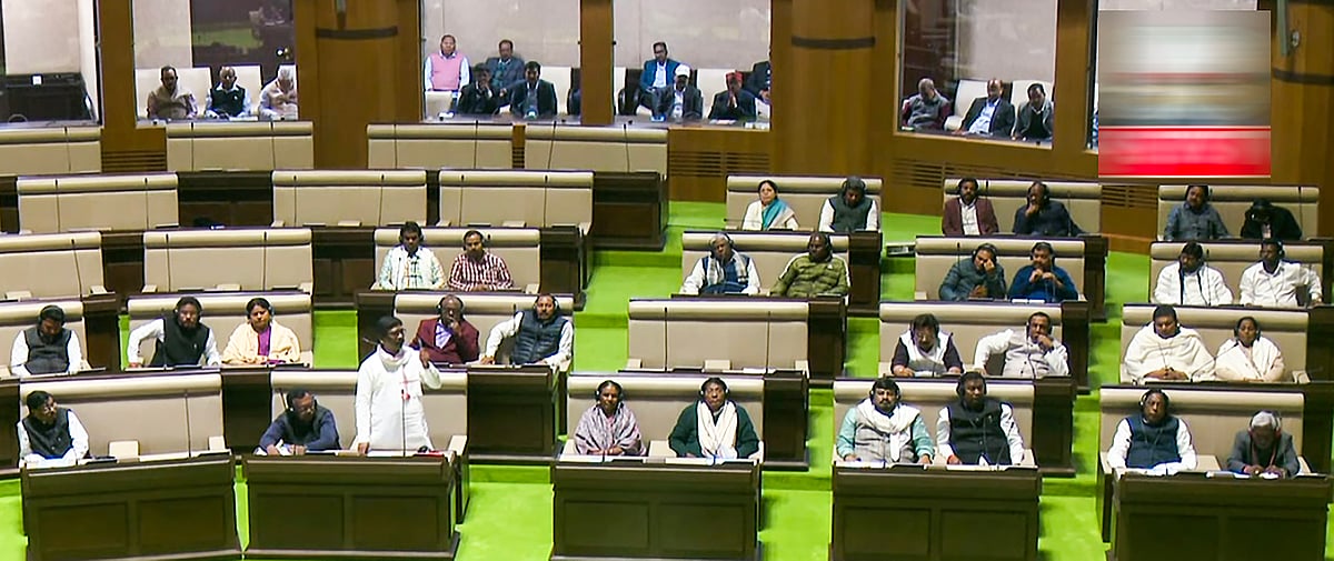 <div class="paragraphs"><p><strong>Jharkhand Floor Test LIVE Updates: </strong>The<strong> </strong>CM Champai Soren-led government in Jharkhand on Monday, 5 February, won the floor test in the state legislative Assembly with the support of 47 MLAs.</p></div>
