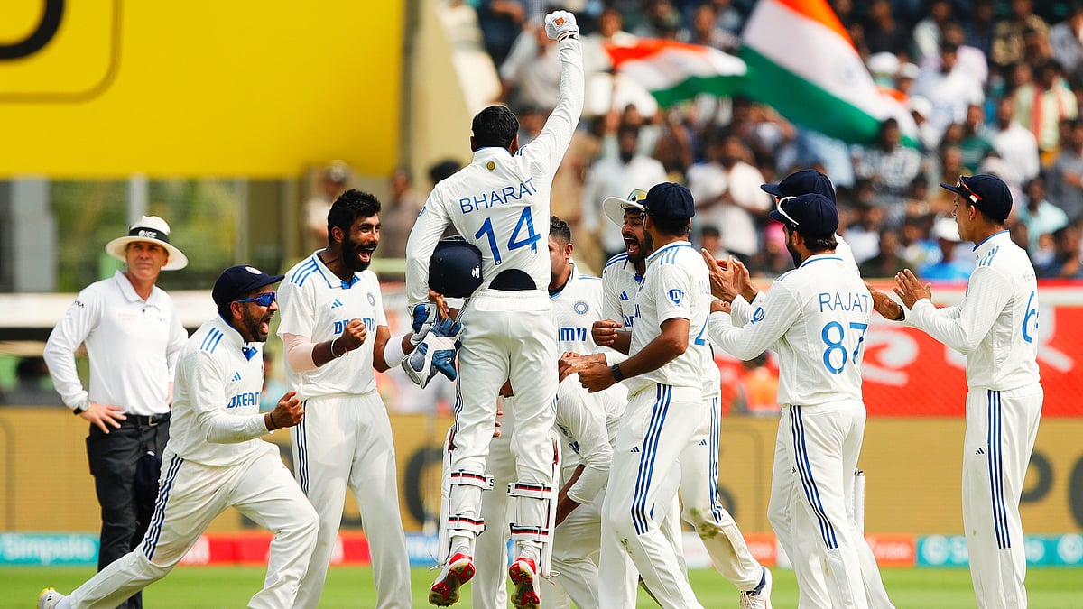 <div class="paragraphs"><p>India vs England, 2nd Test: India defeated England in the 2nd Test. Here's how the fans celebrated.</p></div>