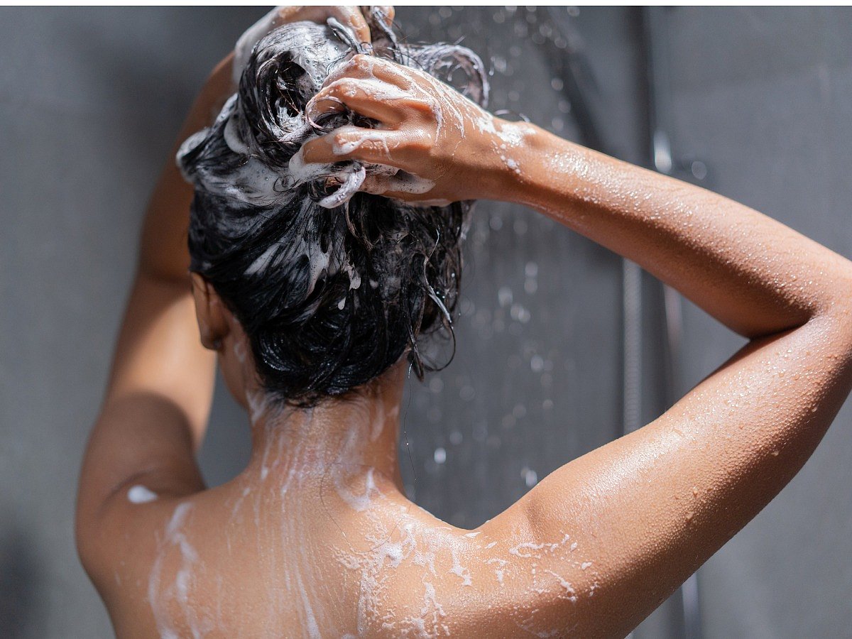 <div class="paragraphs"><p>Hair washing mistakes to avoid</p></div>