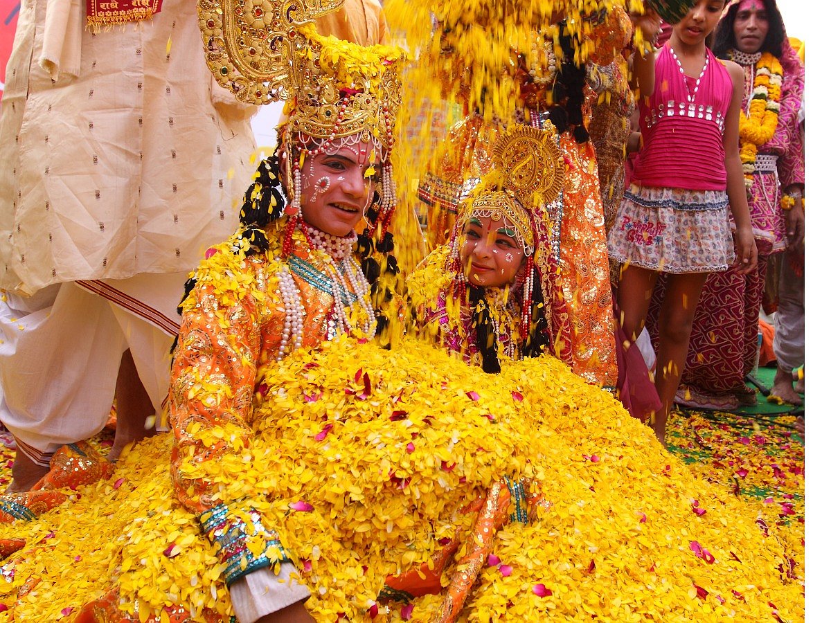 <div class="paragraphs"><p>Holi 2024 Schedule In Mathura, Vrindavan and Barsana</p></div>