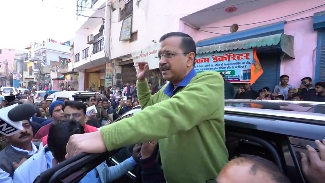 <div class="paragraphs"><p>Delhi Chief Minister Arvind Kejriwal visits Alipur.</p></div>