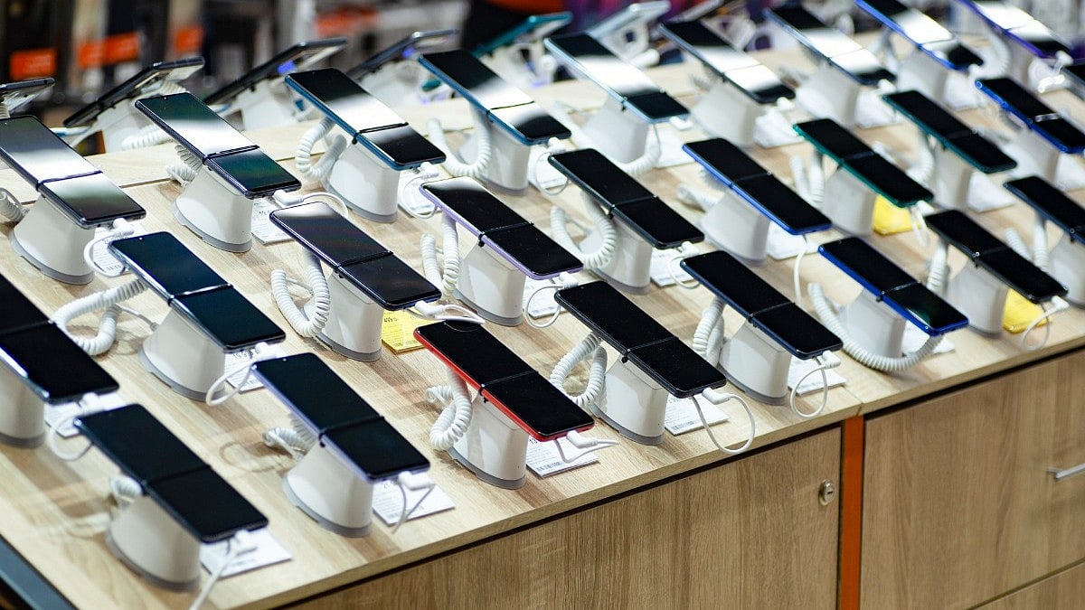 <div class="paragraphs"><p>Smartphone Launches in March 2024.</p></div>