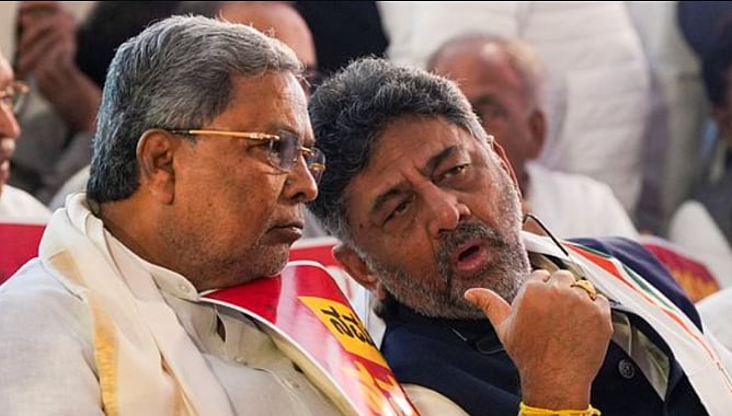 <div class="paragraphs"><p>Karnataka CM Siddaramaiah and Deputy CM D K Shivakumar.</p></div>