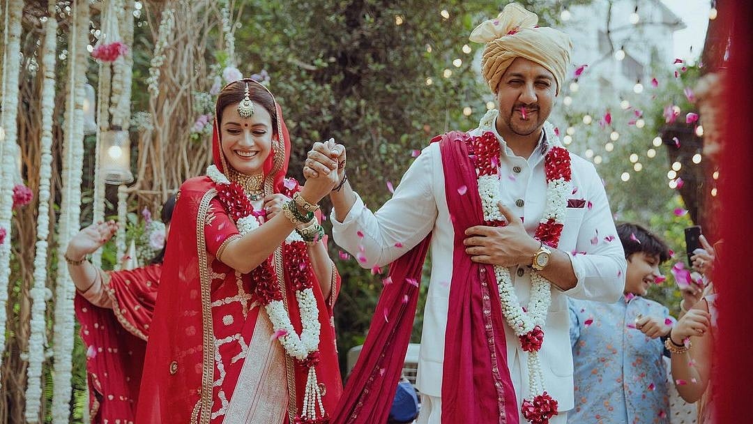 <div class="paragraphs"><p>Dia Mirza Shares Unseen Pics From Her Wedding. </p></div>