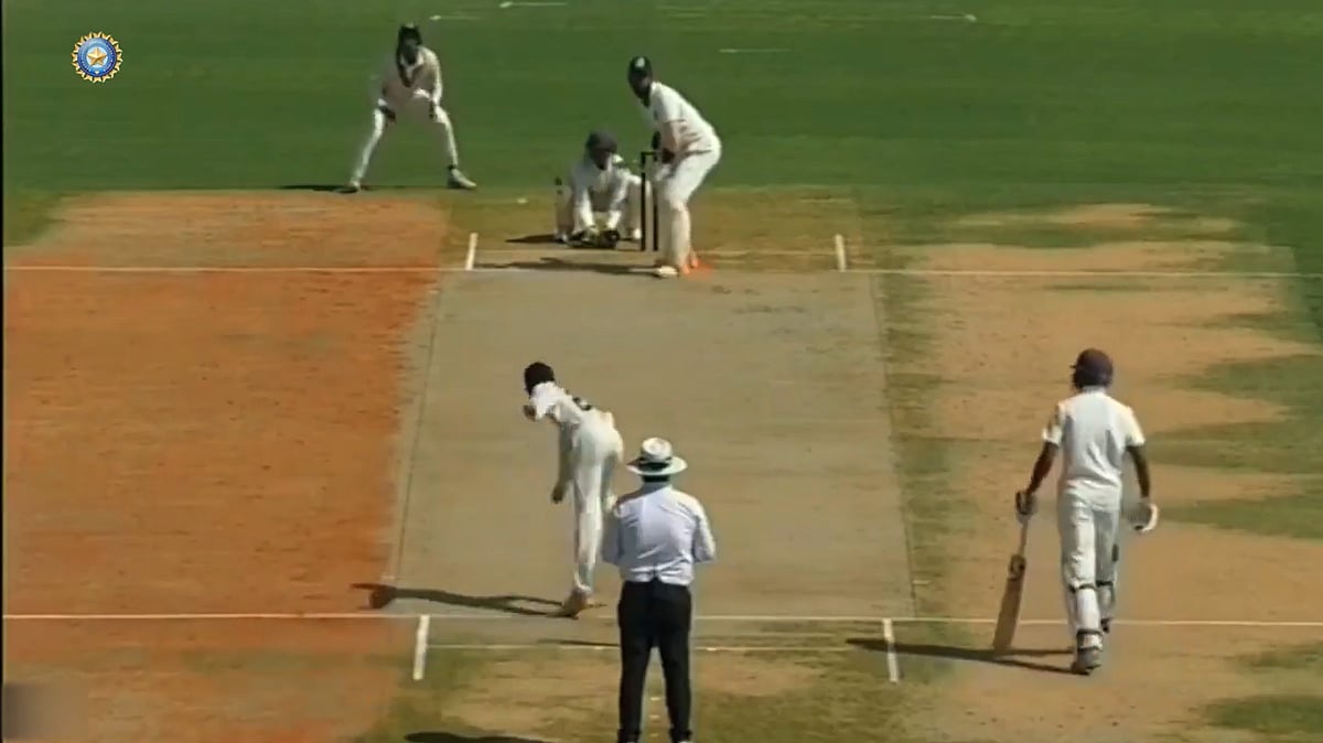 <div class="paragraphs"><p>Vamshhi Krrishna hit six sixes in an over during a Col CK Nayudu match between Andhra Pradesh and Railways </p></div>