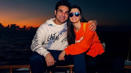 <div class="paragraphs"><p>Arbaaz Khan calls Georgia Andriani's interviews on their break up 'inappropriate'.</p></div>