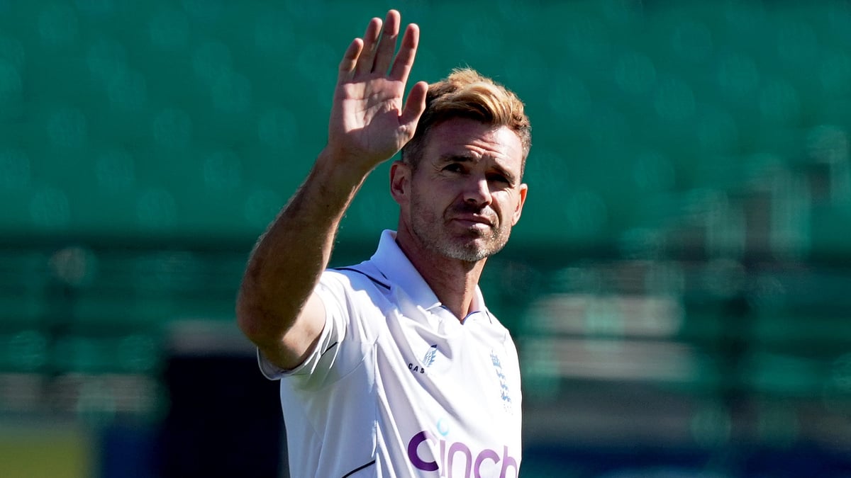 <div class="paragraphs"><p>James Anderson has became the first-ever pace bowler to pick up 700 Test wickets, during the fifth Test against India.</p></div>