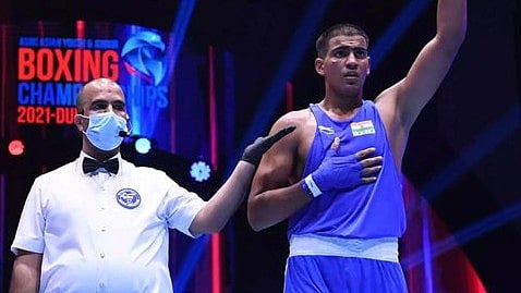 <div class="paragraphs"><p>India's&nbsp;Abhimanyu Loura beat&nbsp;Bulgaria’s Nikolov in the 1st round</p></div>