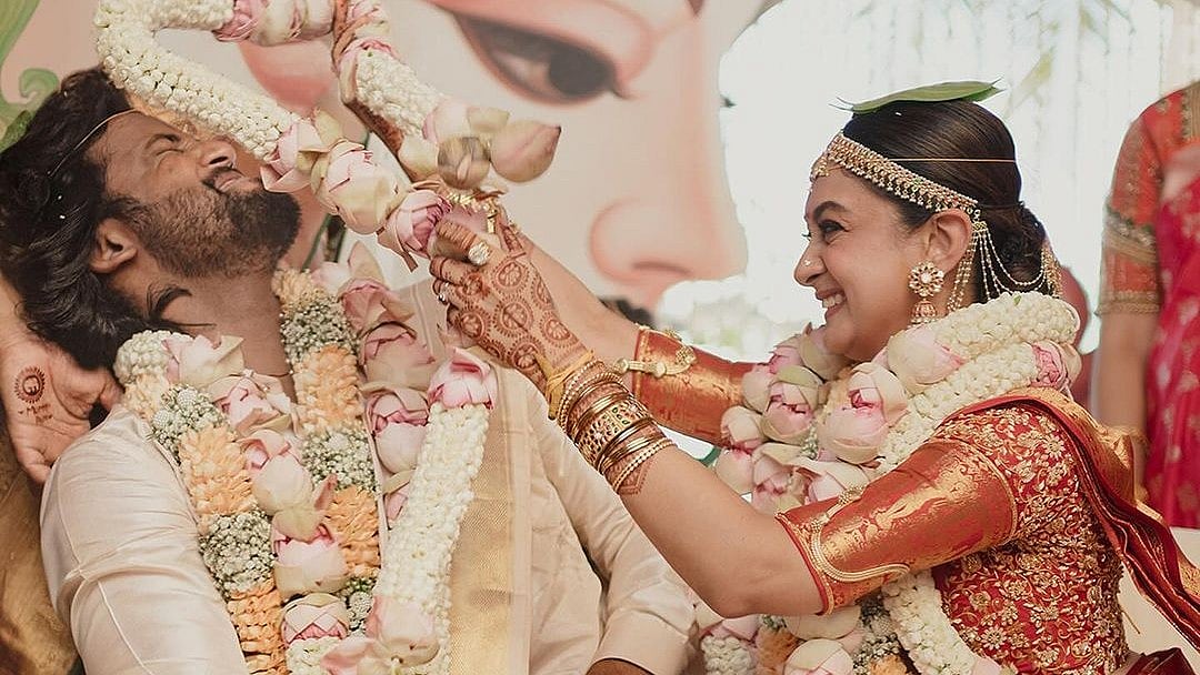 <div class="paragraphs"><p>Aishwarya Arjun and Umapathy Ramaiah got married in Chennai.</p></div>