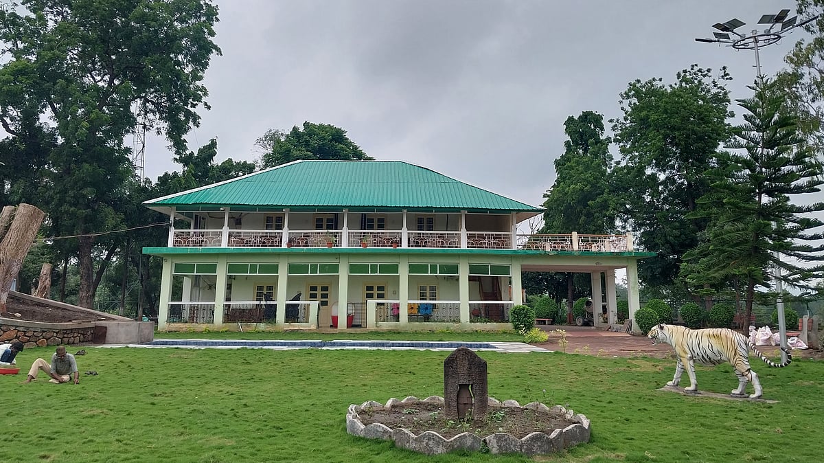 <div class="paragraphs"><p>Colonial rest houses across India's forests are steeped in lore and carry forward interesting tales. Some of these buildings, popularly known as dak bungalows, are even said to be haunted, especially those situated in the hills. </p></div>