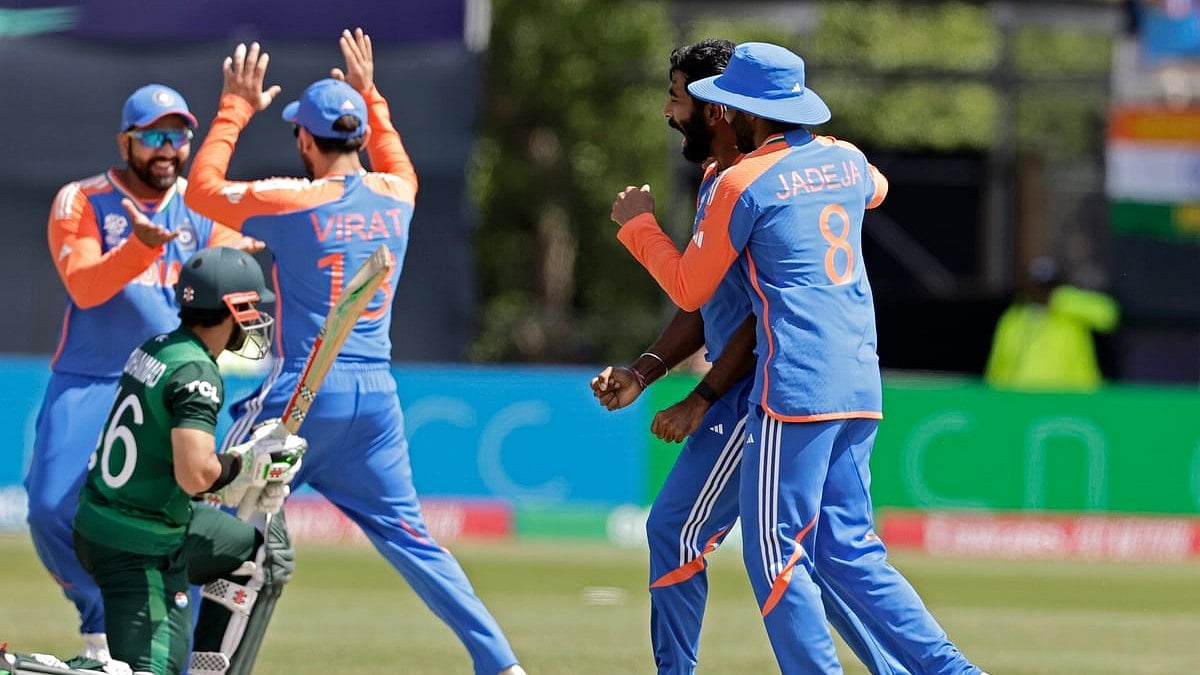 <div class="paragraphs"><p>India vs Pakistan: Ind beat Pakistan by 6 runs.</p></div>