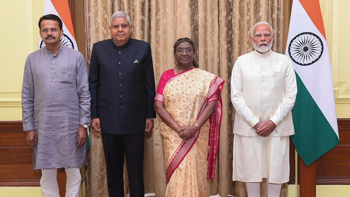 <div class="paragraphs"><p> President Droupadi Murmu, Vice President Jagdeep Dhankhar, Prime Minister Narendra Modi and the newly appointed Pro-Tem Speaker of the 18th Lok Sabha Bhartruhari Mahtab after Mahtab's oath-taking ceremony, at Rashtrapati Bhavan, in New Delhi.</p></div>
