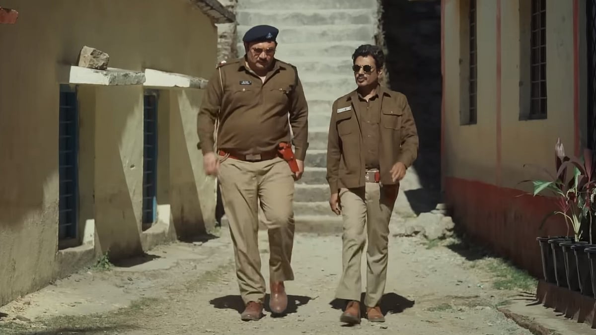<div class="paragraphs"><p>Rajesh Kumar and Nawazuddin Siddiqui in a still from<em> Rautu Ka Raaz.</em></p></div>