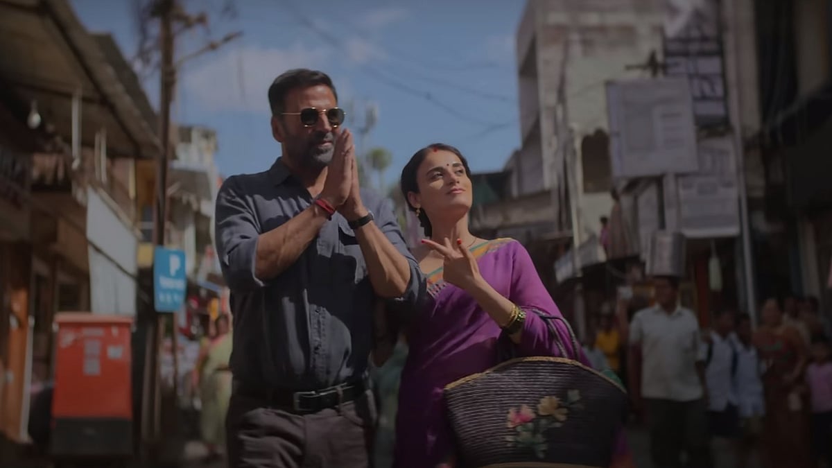 <div class="paragraphs"><p>Akshay Kumar and Radhikka Madan in a still from<em> Sarfira.</em></p></div>