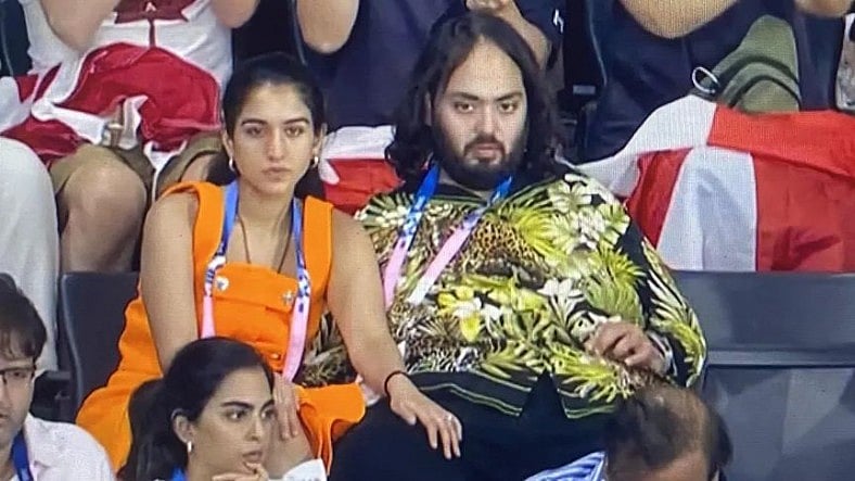 <div class="paragraphs"><p>After their grand wedding in July, Anant Ambani and Radhika Merchant were seen at the Paris Olympics 2024 with Mukesh Ambani, Isha Ambani, and Anand Piramal.</p></div>