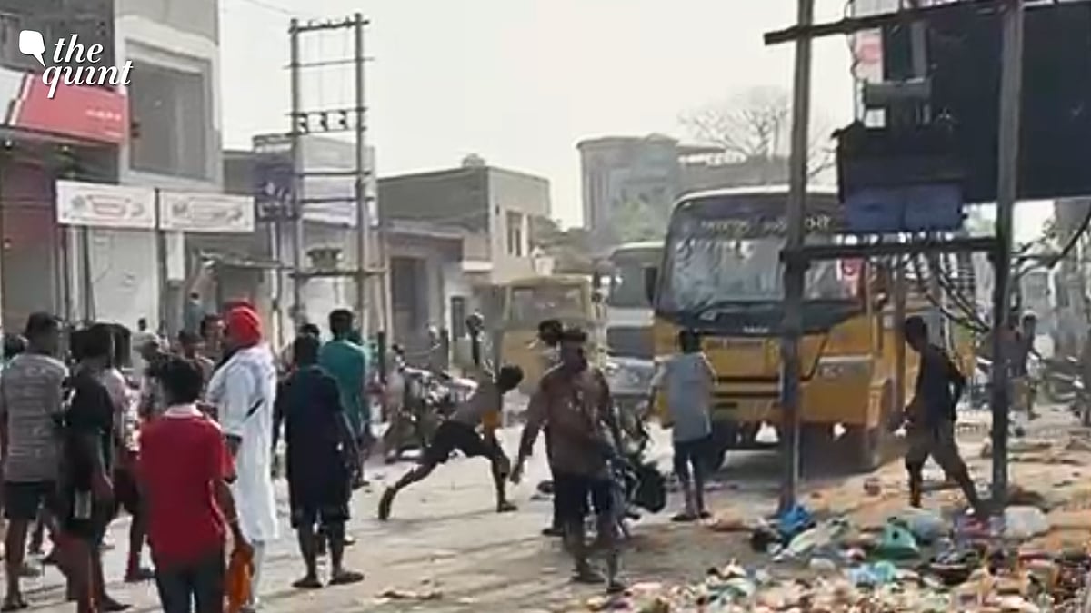 <div class="paragraphs"><p>Men who "provoked" Kanwariyas to attack Akal Academy school bus in Fatehabad were earlier booked for "ruckus" at a Gurdwara.</p></div>