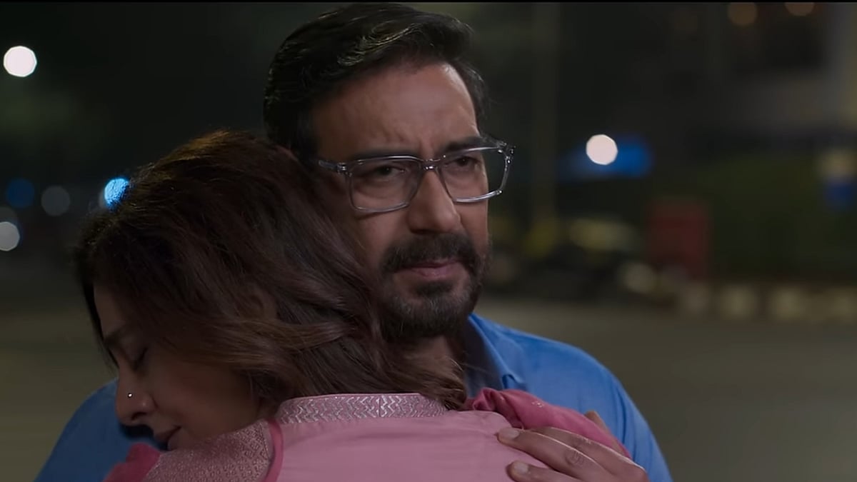<div class="paragraphs"><p>Ajay Devgn and Tabu in a still from 'Auron Mein Kahan Dam Tha'. </p></div>