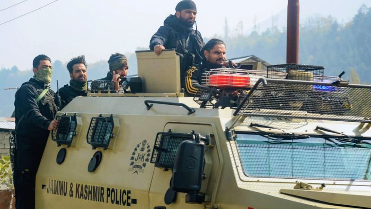 <div class="paragraphs"><p>Special Operation Group (SOG) of J&amp;K police personnel during a search operation on the Srinagar-Ladakh highway in Ganderbal district, Jammu &amp; Kashmir, on October 21, 2024. PTI.</p></div>