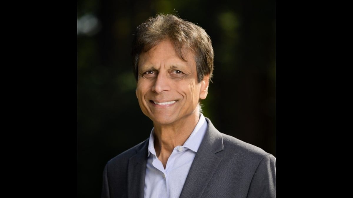 <div class="paragraphs"><p>Mr. PK Agarwal, Dean, UCSC Silicon Valley Professional Education</p></div>