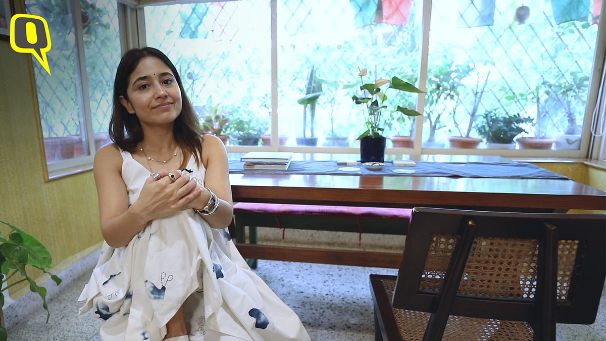 <div class="paragraphs"><p>Shweta Tripathi gives The Quint a tour of her Mumbai home.</p></div>