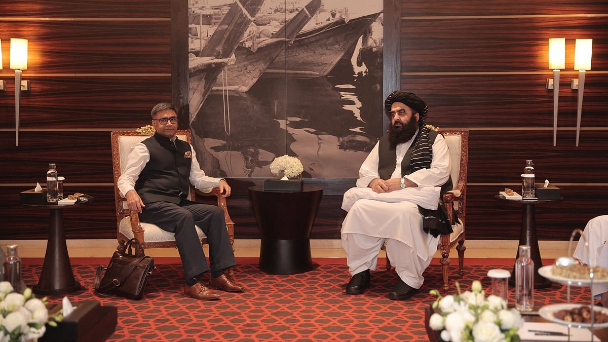 <div class="paragraphs"><p>Foreign Secretary Vikram Misri conducting a meeting with Afghanistan's Acting Foreign Minister Mawlawi Amir Khan Muttaqi in Dubai on Wednesday, 8 January.</p></div>