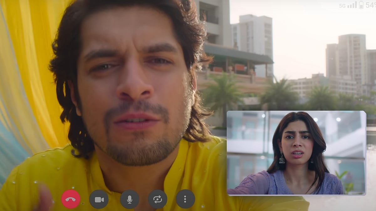 <div class="paragraphs"><p>Junaid Khan and Khushi Kapoor in a still from<em> Loveyapa.</em></p></div>