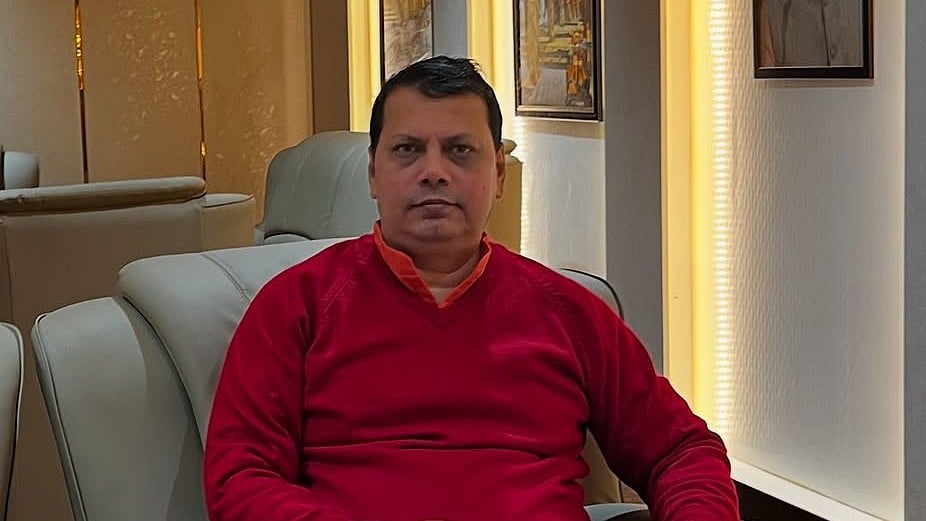 <div class="paragraphs"><p>An FIR for 'cheating' and 'cheating by personation' has been registered against Dadasaheb Phalke International Film Festival founder Anil Mishra.</p></div>